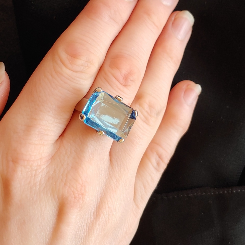 Blue rectangle ring - Picture 3 of 6